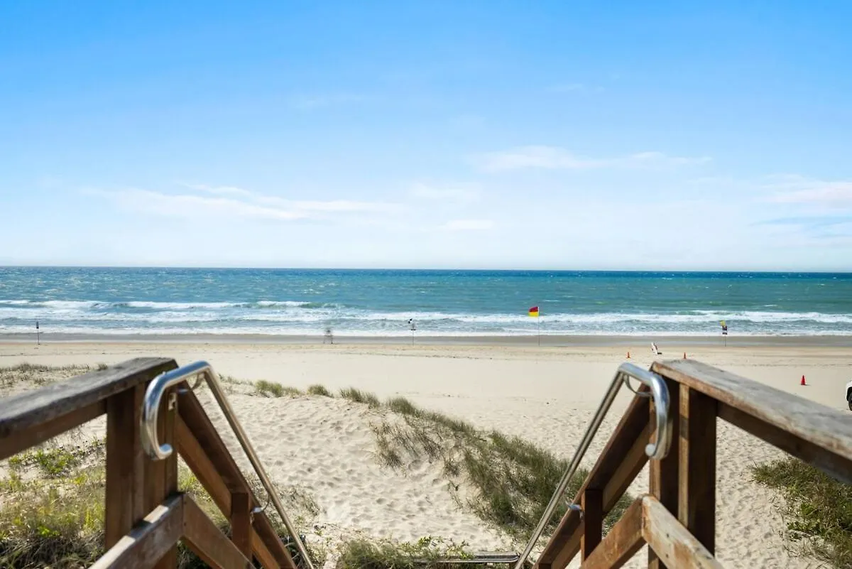 Modern Beachside Oasis 1Br Apartment Free Wi-Fi Gold Coast Australia