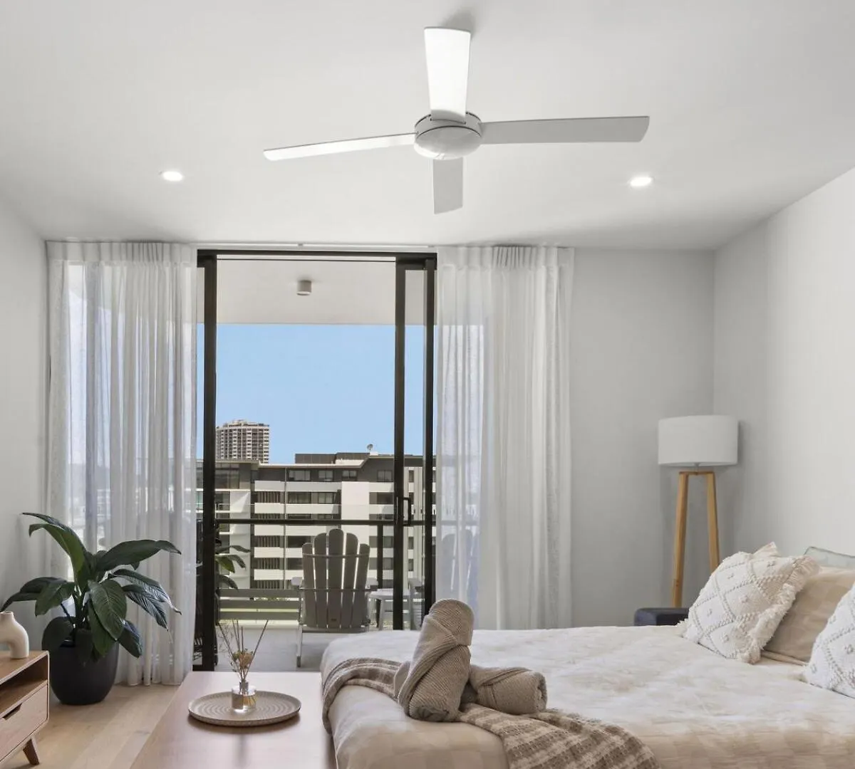 Modern Beachside Oasis 1Br Apartment Free Wi-Fi Gold Coast Australia